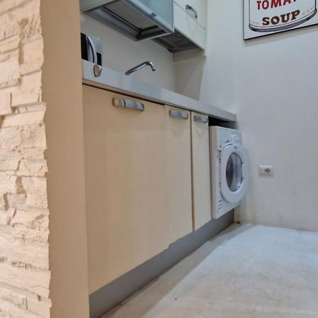 Savelli Apartment Old Town - Near Navona Place Rome Buitenkant foto