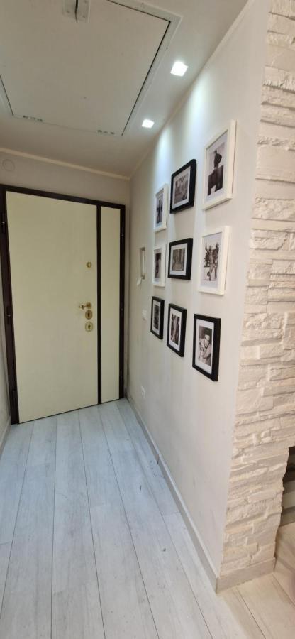 Savelli Apartment Old Town - Near Navona Place Rome Buitenkant foto